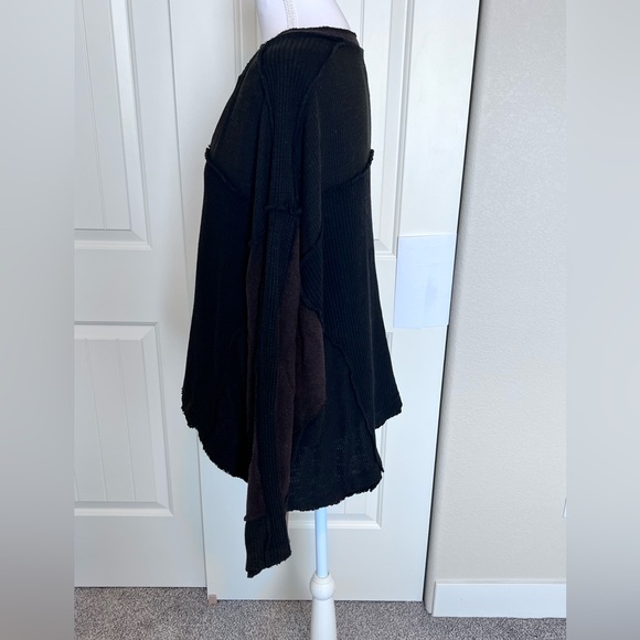 NWT POL Black Brown Waffle Knit Comfy Boyfriend Oversized Top Raw Edges Sz Small - Picture 7 of 8
